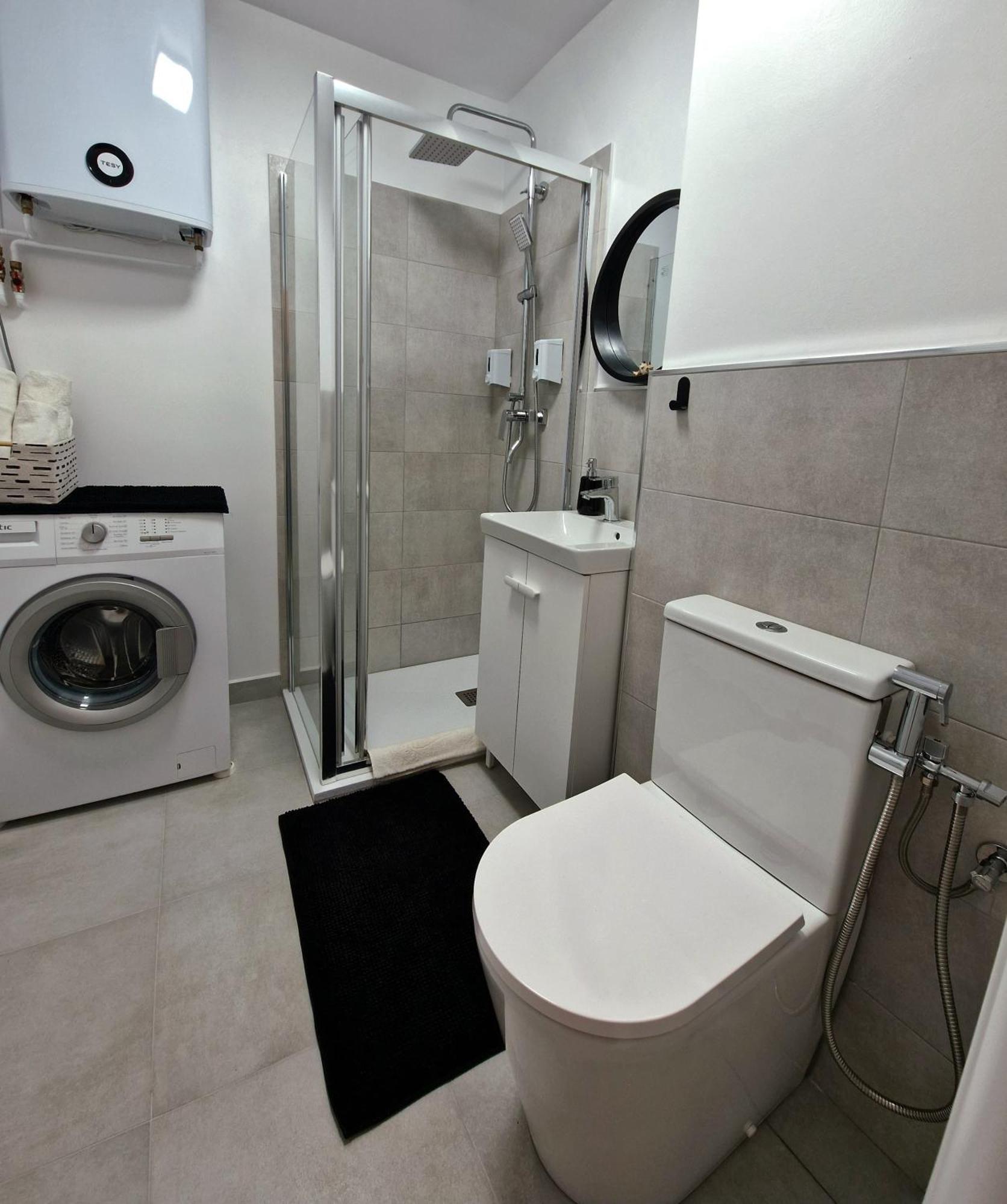 Premium Studio Next To National Arena & Park Букурещ Екстериор снимка